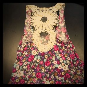 Floral tank
